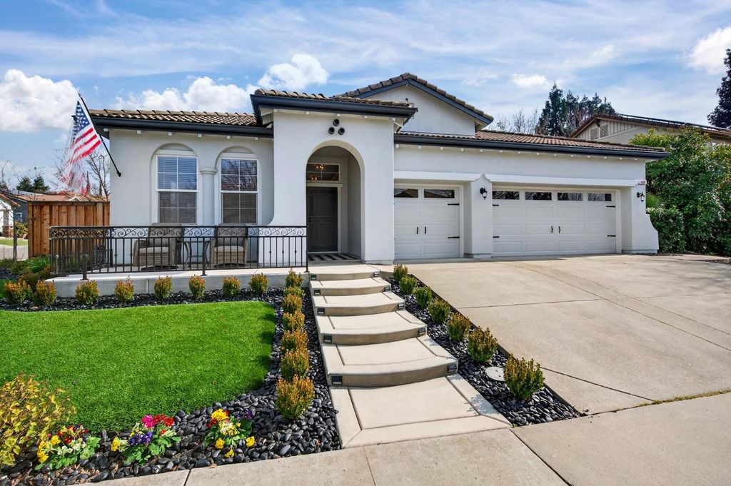 2509 Century Oak Dr, Lincoln, CA 95648