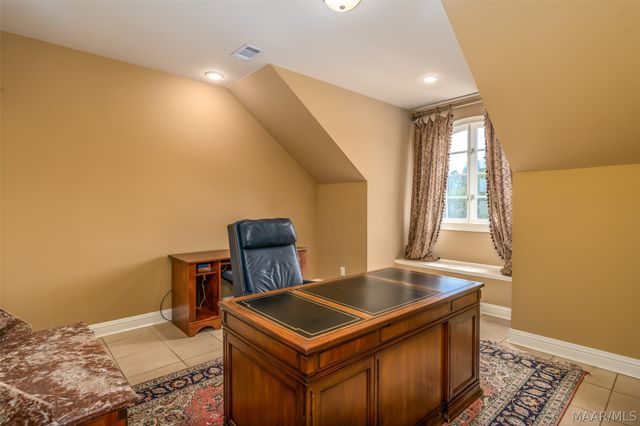 7806 Lakeridge Drive, Montgomery, AL 36117