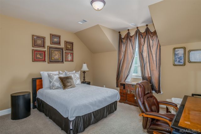 7806 Lakeridge Drive, Montgomery, AL 36117
