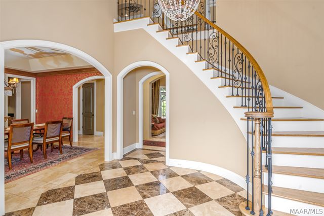 7806 Lakeridge Drive, Montgomery, AL 36117