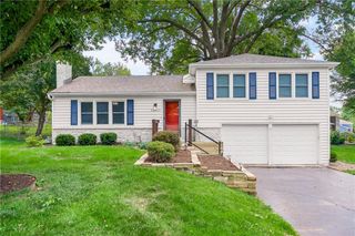 10200 Outlook Drive, Overland Park, KS 66207