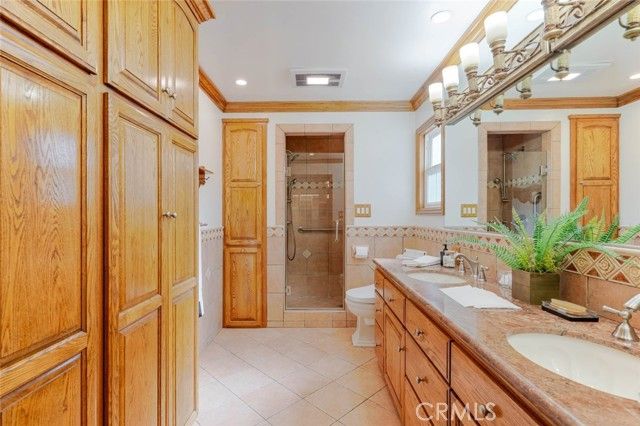 835 N Lincoln Street, Burbank, CA 91506