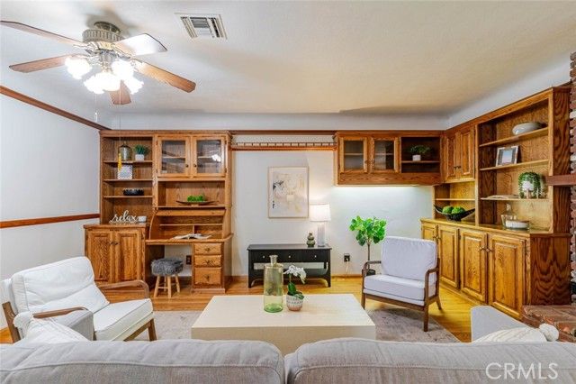 835 N Lincoln Street, Burbank, CA 91506