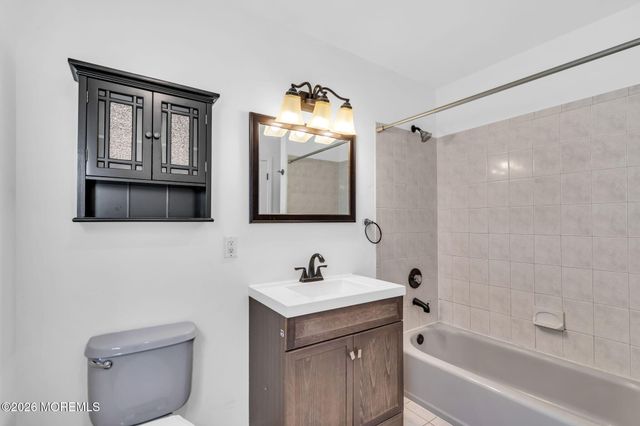 513 Harding Avenue, Toms River, NJ 08753