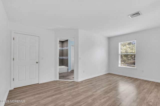 513 Harding Avenue, Toms River, NJ 08753