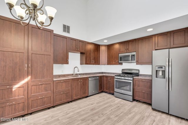 513 Harding Avenue, Toms River, NJ 08753