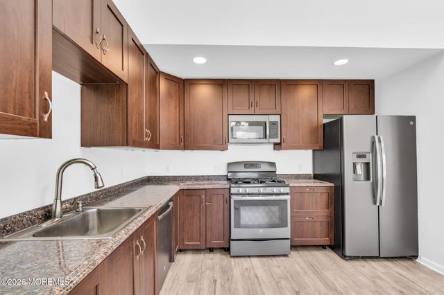 513 Harding Avenue, Toms River, NJ 08753