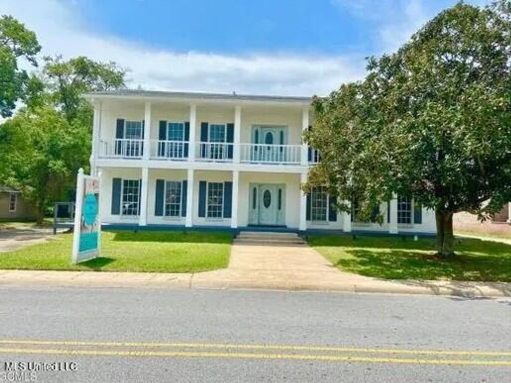 912 Convent Avenue, C, Pascagoula, MS 39567