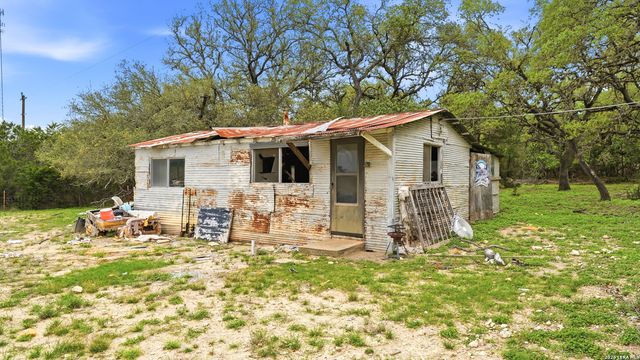 12521 REBECCA CREEK RD, Spring Branch, TX 78070