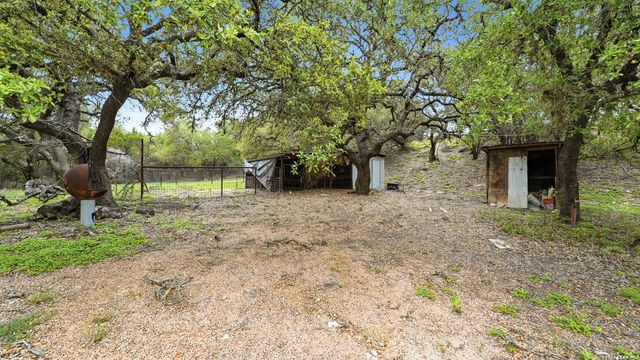 12521 REBECCA CREEK RD, Spring Branch, TX 78070