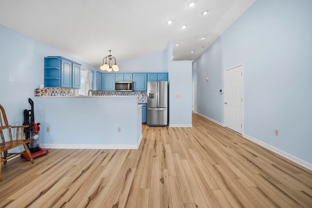 74 Sunwatch Drive, Huntington, WV 25705