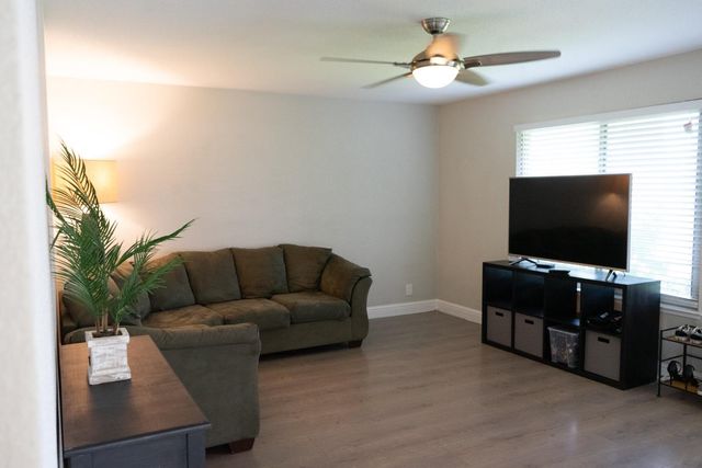 2825 Normington Dr, Sacramento, CA 95833