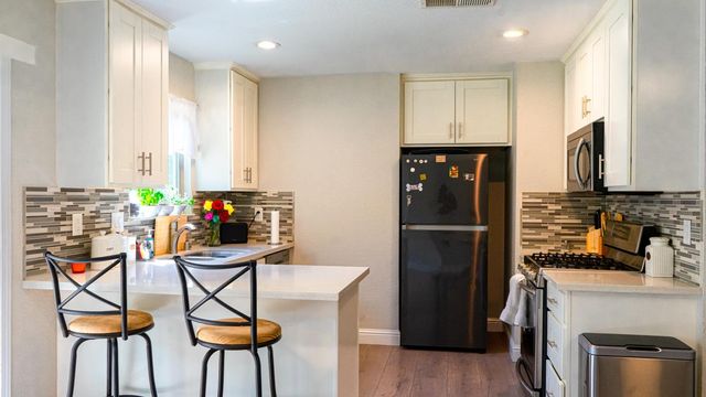 2825 Normington Dr, Sacramento, CA 95833