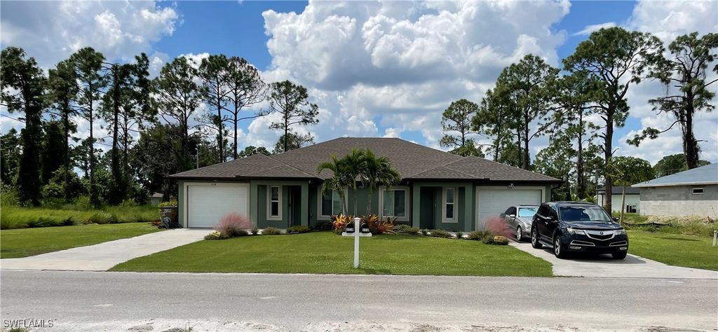 1112-1114 Circle DR, Lehigh Acres, FL 33973