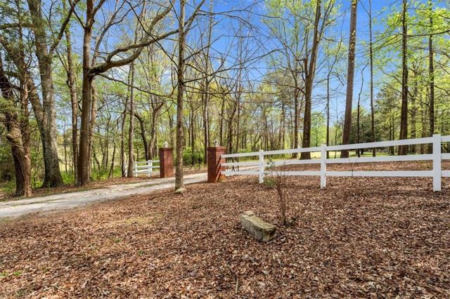 301 Highway 5 East, Roopville, GA 30170