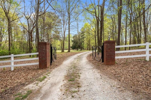 301 Highway 5 East, Roopville, GA 30170