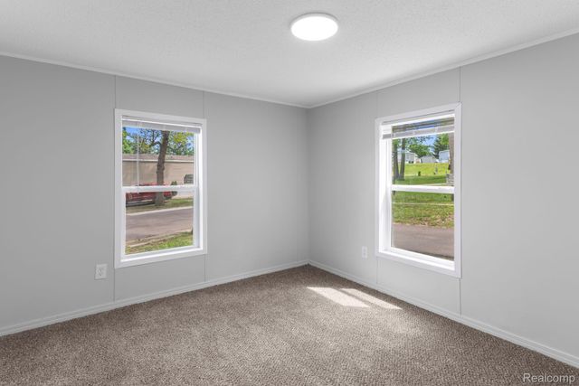 16 Canary Hill Drive, Orion Charter Township, MI 48359