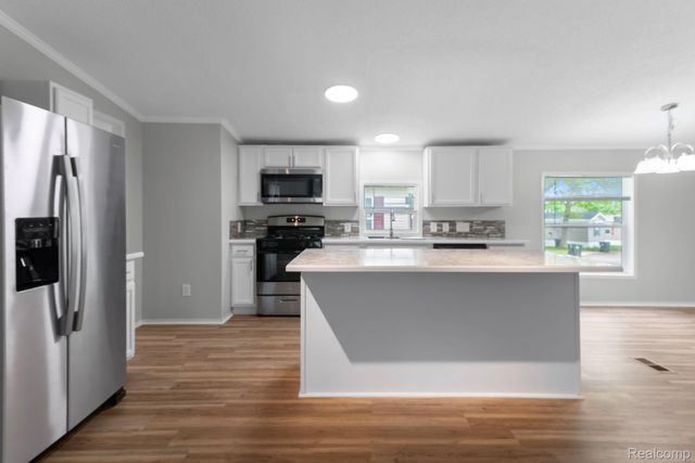 16 Canary Hill Drive, Orion Charter Township, MI 48359