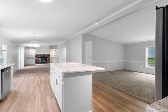16 Canary Hill Drive, Orion Charter Township, MI 48359