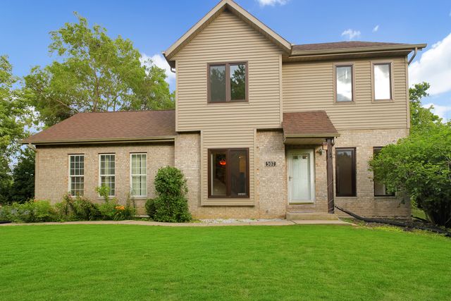 307 Blackstone Avenue, Willow Springs, IL 60480