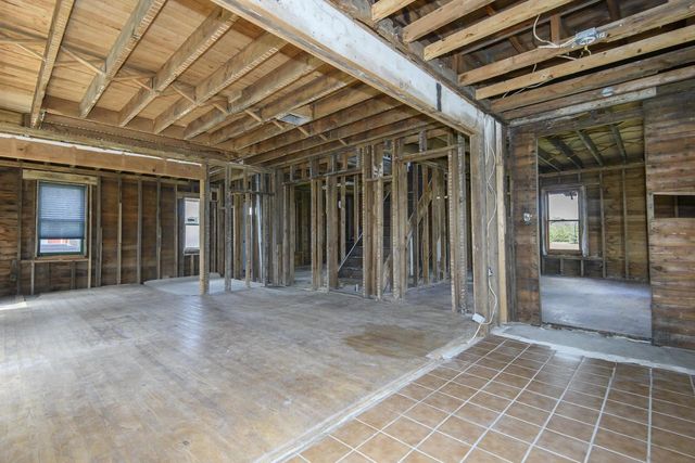 7033 County Highway M, West Bend, WI 53090