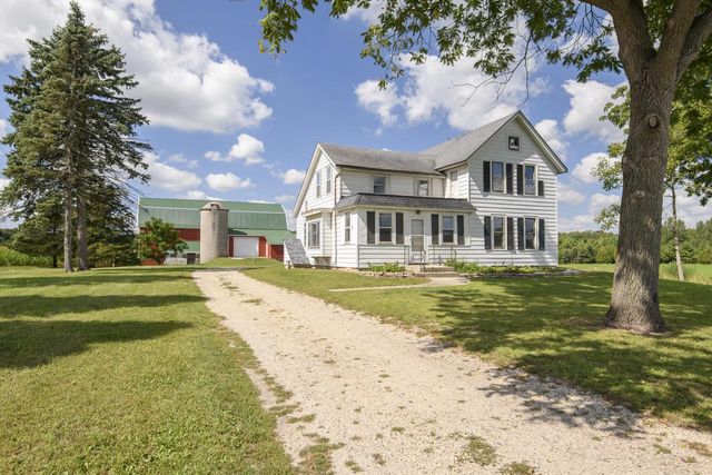 7033 County Highway M, West Bend, WI 53090