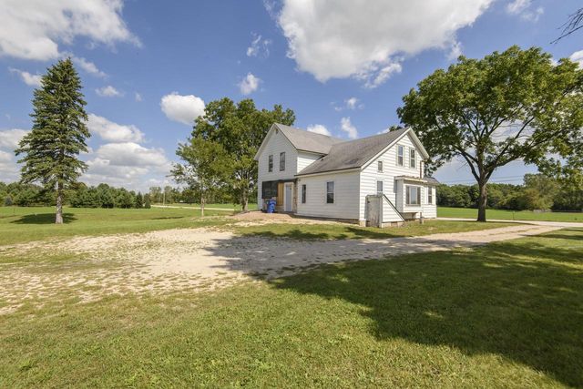 7033 County Highway M, West Bend, WI 53090