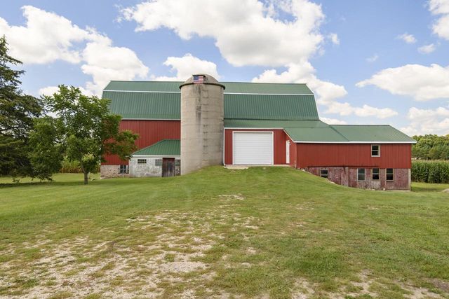 7033 County Highway M, West Bend, WI 53090