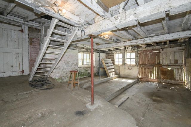 7033 County Highway M, West Bend, WI 53090