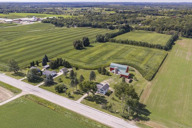7033 County Highway M, West Bend, WI 53090