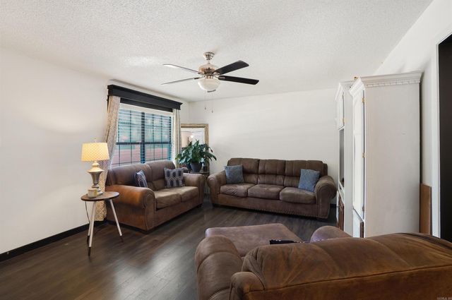 680 E German Lane, Conway, AR 72032