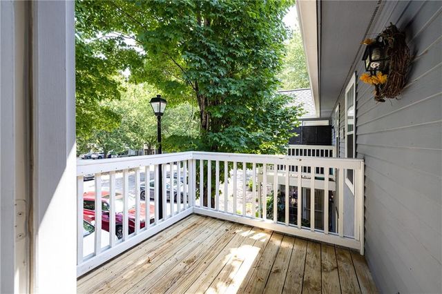 810 Gettysburg Place, Sandy Springs, GA 30350