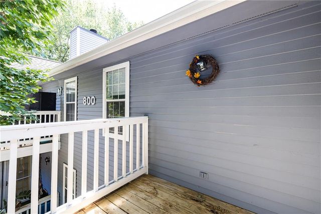 810 Gettysburg Place, Sandy Springs, GA 30350