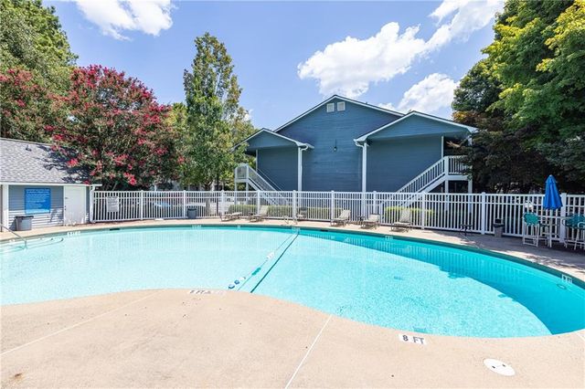 810 Gettysburg Place, Sandy Springs, GA 30350