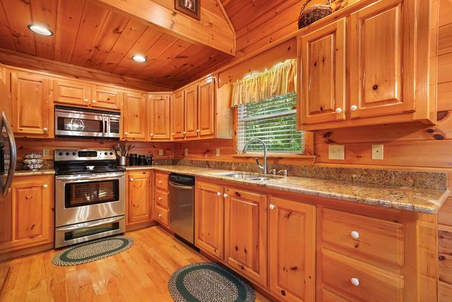 64 Grice Woods Road, Blue Ridge, GA 30513