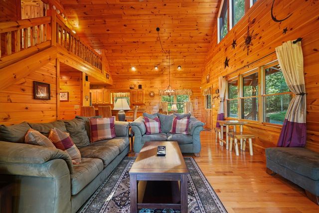 64 Grice Woods Road, Blue Ridge, GA 30513