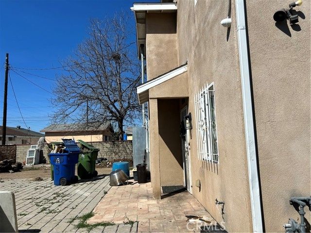 689 E 115, Los Angeles, CA 90059