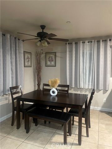 689 E 115, Los Angeles, CA 90059