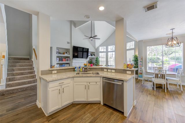 5318 Pebble Way Lane, Houston, TX 77041