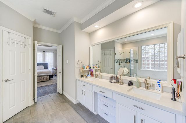 5318 Pebble Way Lane, Houston, TX 77041