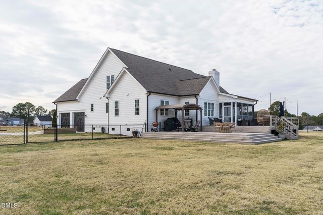 921 Tilghman Road, Dunn, NC 28334