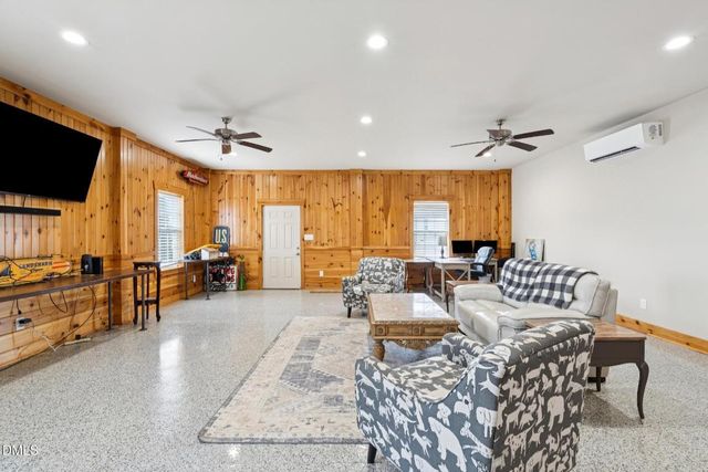 921 Tilghman Road, Dunn, NC 28334