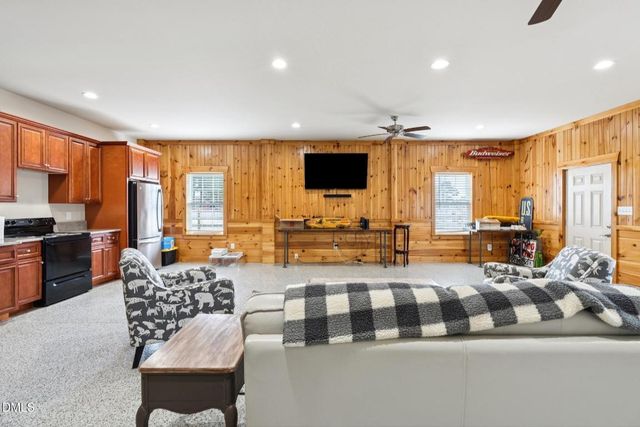 921 Tilghman Road, Dunn, NC 28334