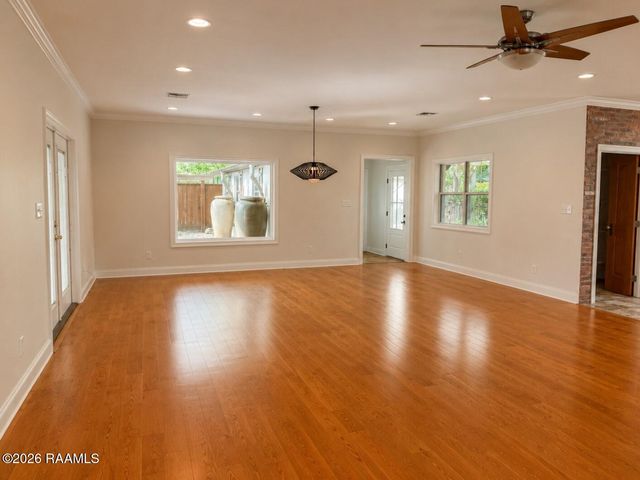 200 S Mall Street, Lafayette, LA 70503