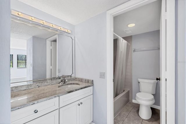 4580 LONGWATER 61, Sarasota, FL 34235