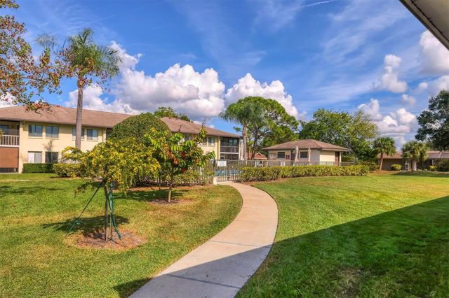 4580 LONGWATER 61, Sarasota, FL 34235