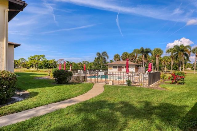 4580 LONGWATER 61, Sarasota, FL 34235