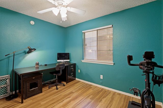 1021 E Peters Colony Road, Carrollton, TX 75007