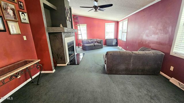 9166 Gilliam School Road, Wise, VA 24293