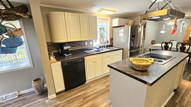 9166 Gilliam School Road, Wise, VA 24293